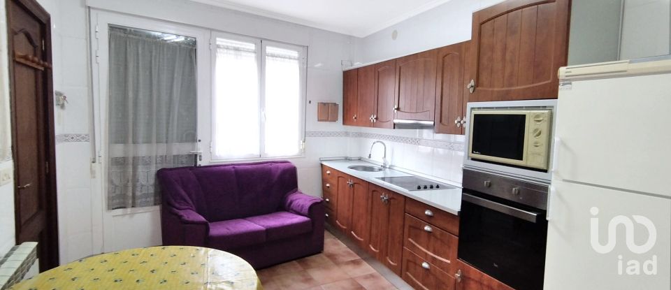 Casa 4 habitacions de 171 m² a Trobajo del Camino (24010)