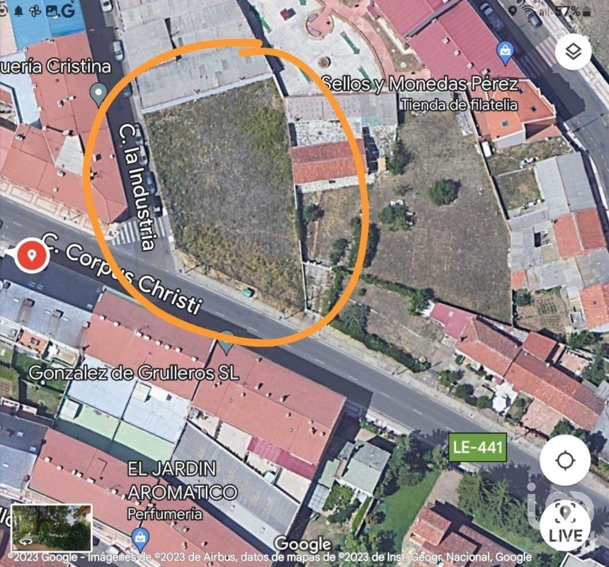Terrain de 1 052 m² à San Andrés del Rabanedo (24010)
