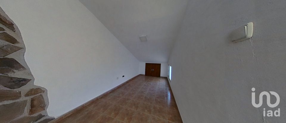 Casa 4 habitacions de 130 m² a Elx/Elche (03203)