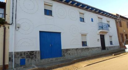 Casa adossada 5 habitacions de 172 m² a Quintana de Raneros (24391)