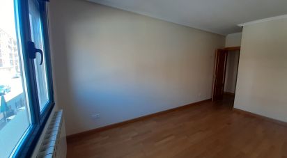 Pis 2 habitacions de 98 m² a La Bañeza (24750)
