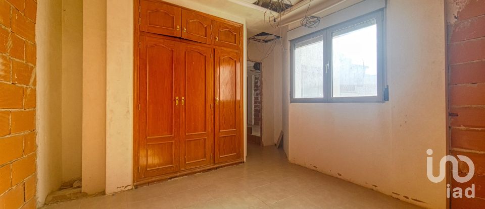 House 4 bedrooms of 263 m² in Pego (03780)