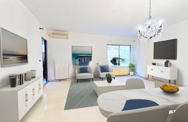 Pis 4 habitacions de 104 m² a Alicante/Alacant (03003)