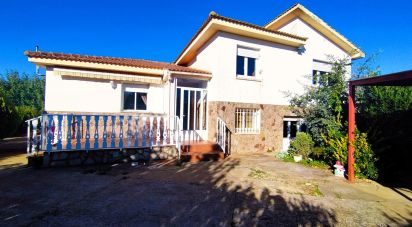 Maison 4 chambres de 325 m² à Reliegos (24339)