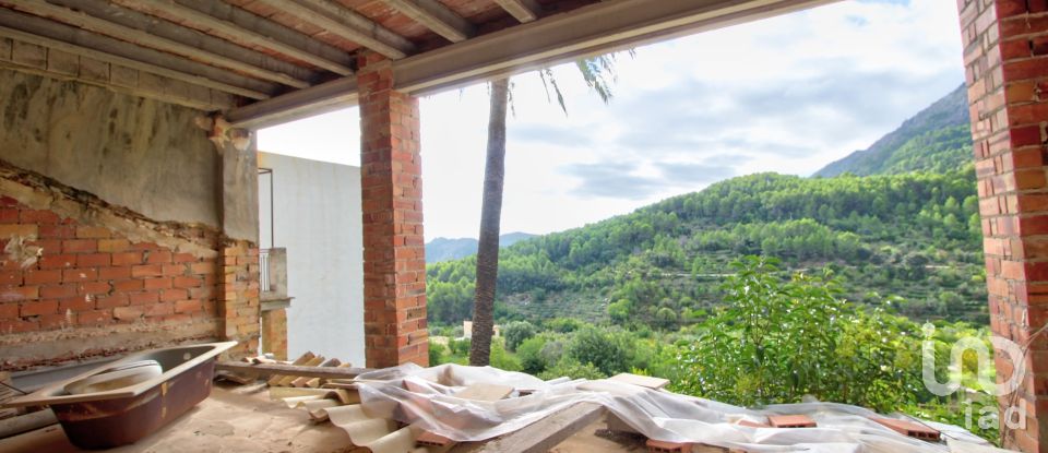Casa 0 habitaciones de 437 m² en La Vall de Laguar (03791)