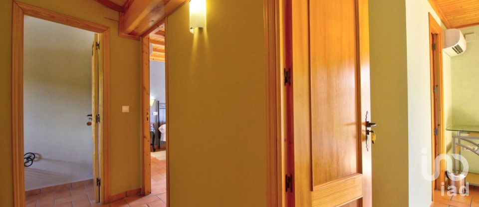 Maison 5 chambres de 435 m² à La Vall de Laguar (03791)