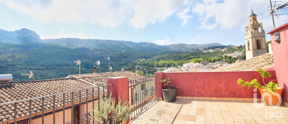 Casa 5 habitacions de 435 m² a La Vall de Laguar (03791)