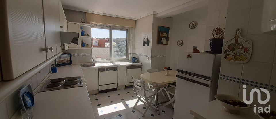 Piso 4 habitaciones de 126 m² en La Bañeza (24750)