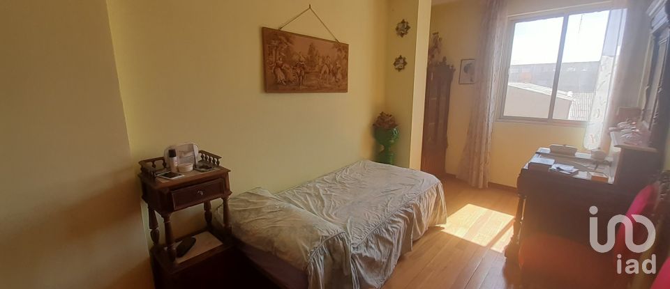 Apartment 4 bedrooms of 126 m² in La Bañeza (24750)