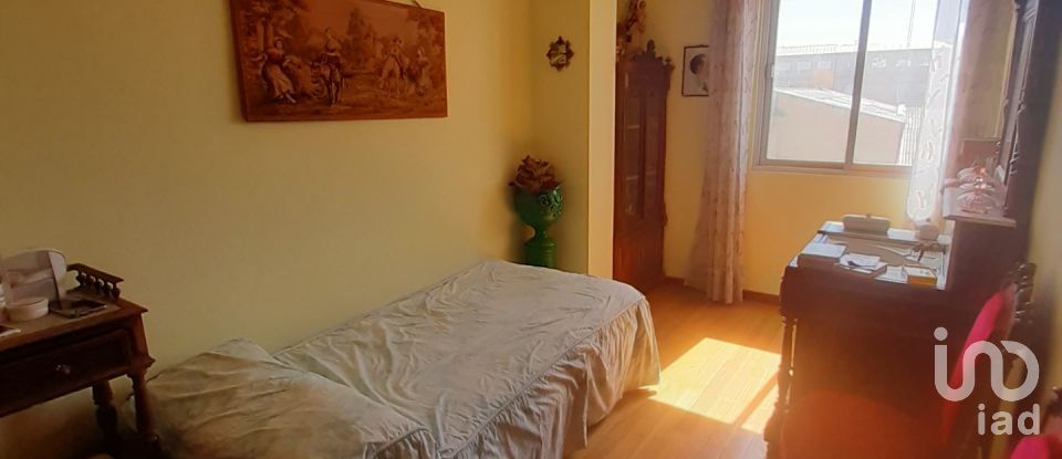 Pis 4 habitacions de 126 m² a La Bañeza (24750)