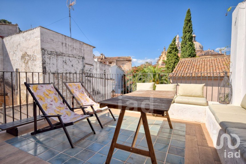 Town house 6 bedrooms of 380 m² in Xativa (46800)