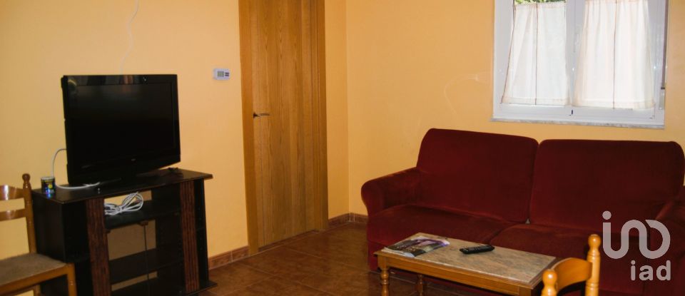 Cottage 3 bedrooms of 160 m² in Valencia de Don Juan (24200)