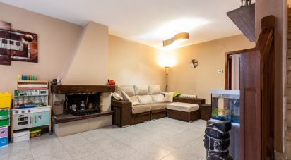 Casa 3 habitacions de 176 m² a Parets del Vallès (08150)