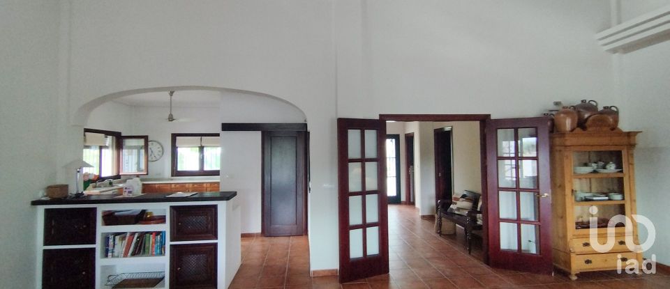 Casa 3 habitacions de 324 m² a Puente Salia (29713)