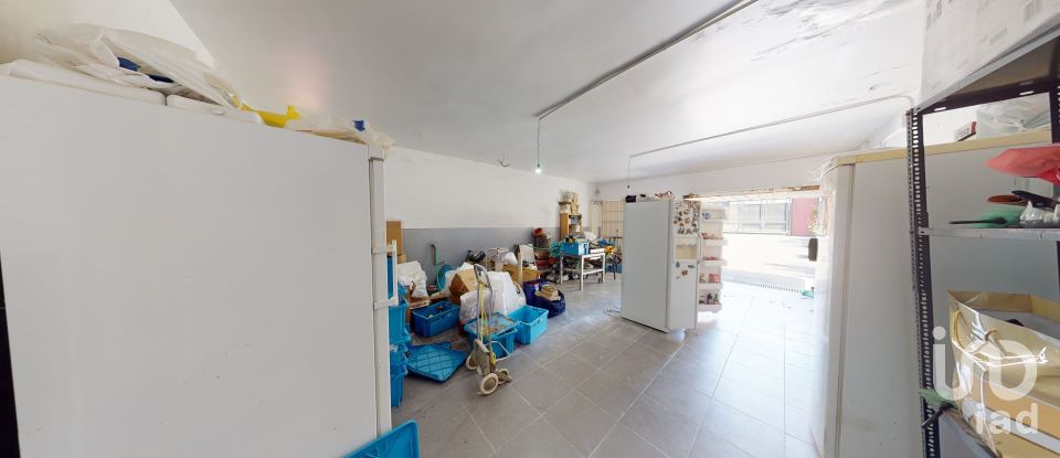 Cottage 6 bedrooms of 640 m² in Villalbilla (28810)