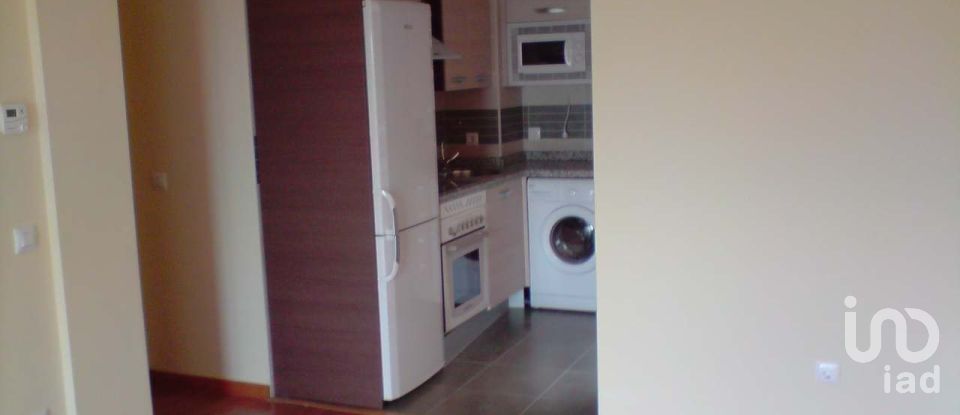 Appartement 1 chambre de 60 m² à Castellanos de Moriscos (37439)
