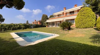 Casa rural 5 habitaciones de 403 m² en Sant Andreu de Llavaneres (08392)