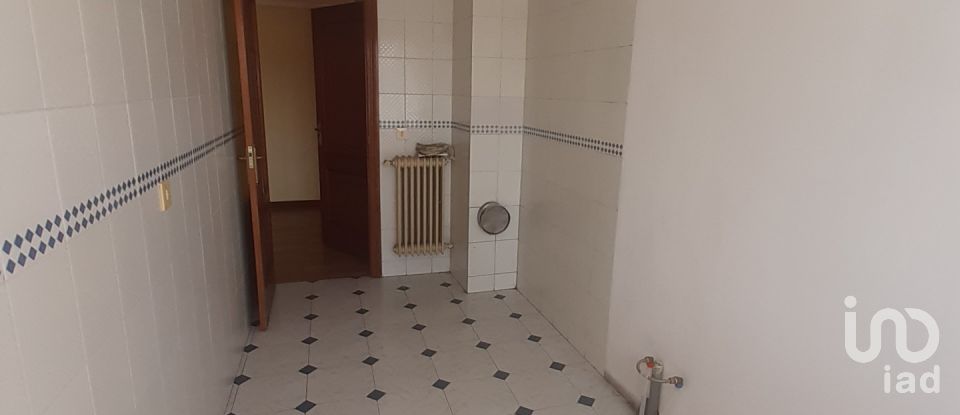 Appartement 2 chambres de 127 m² à La Bañeza (24750)