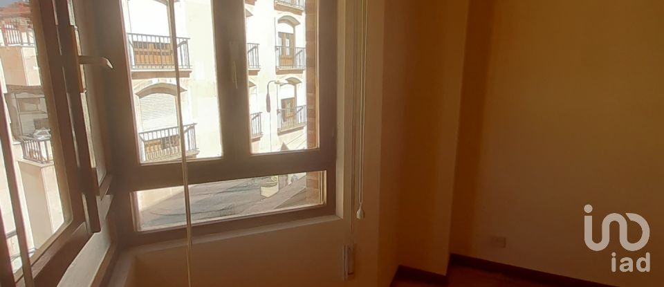 Piso 2 habitaciones de 127 m² en La Bañeza (24750)