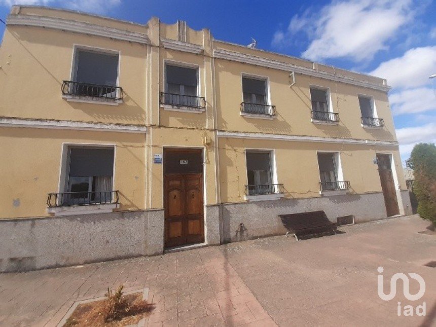 Casa 10 habitaciones de 400 m² en La Bañeza (24750)