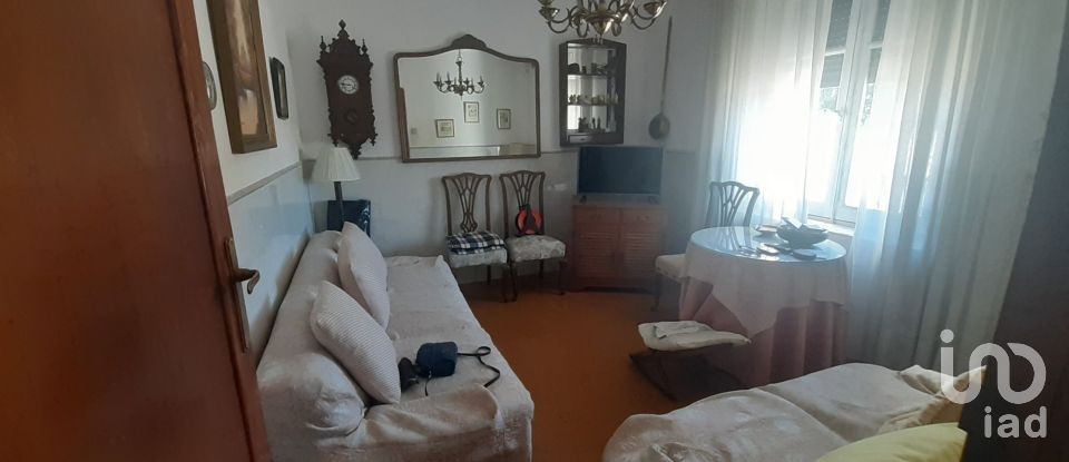 House 10 bedrooms of 400 m² in La Bañeza (24750)