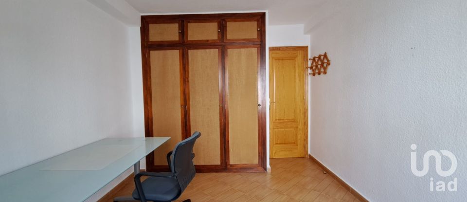 Pis 4 habitacions de 130 m² a Isla Cristina (21410)