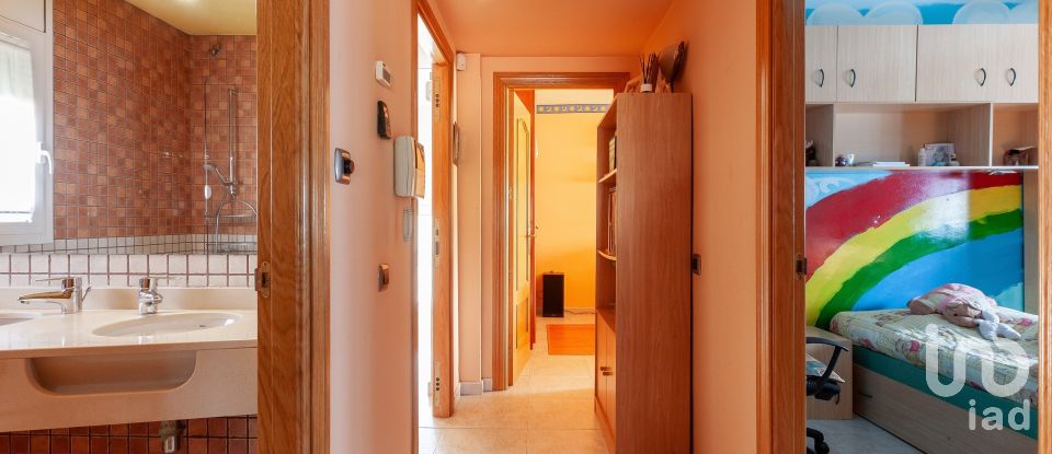 Chalet 4 habitaciones de 250 m² en Collbató (08293)