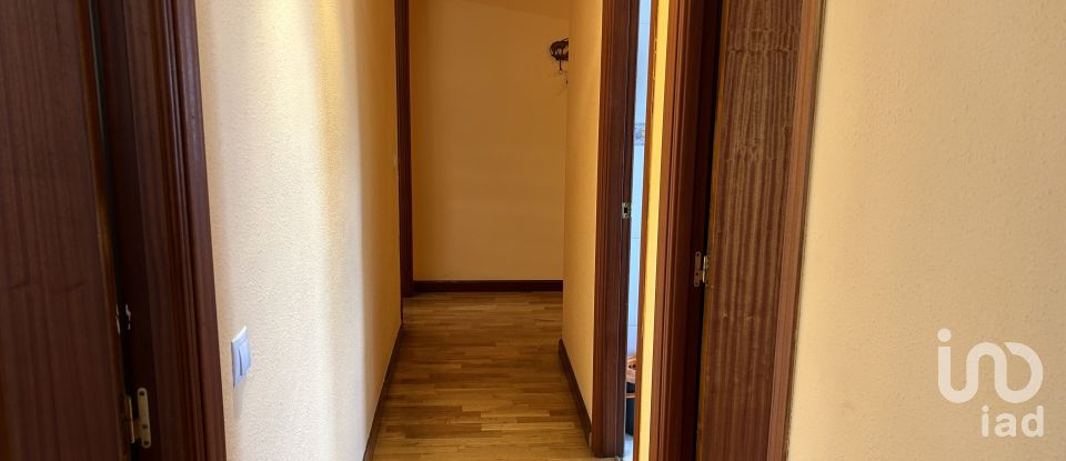 Appartement 2 chambres de 61 m² à Navatejera (24193)