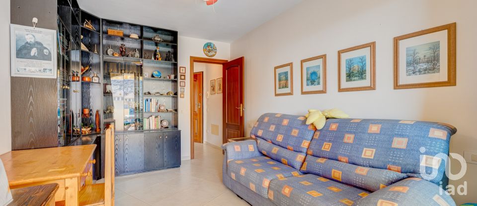 Piso 4 habitaciones de 200 m² en Playa de Los Cristianos (38650)