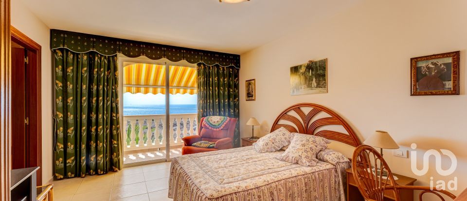 Appartement 4 chambres de 200 m² à Playa de Los Cristianos (38650)