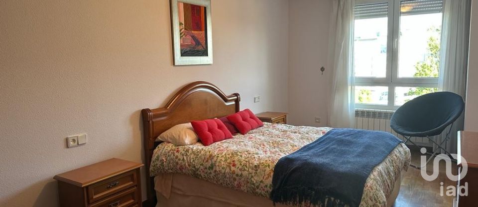 Piso 3 habitaciones de 155 m² en León (24004)