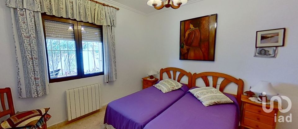 Casa tradicional 6 habitacions de 199 m² a Cabo Roig (03189)