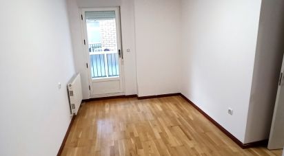 Apartment 3 bedrooms of 75 m² in León (24009)