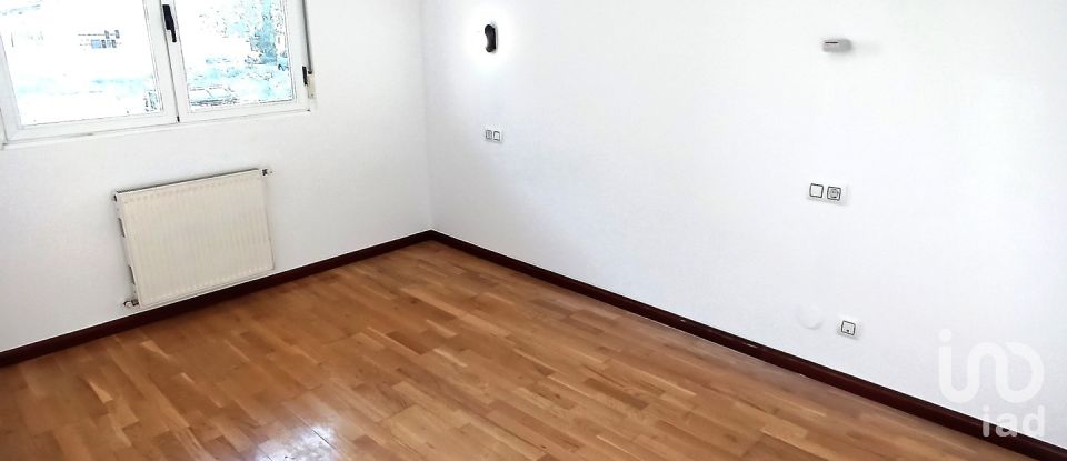 Pis 3 habitacions de 75 m² a León (24009)
