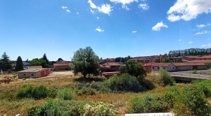 Cottage 5 bedrooms of 270 m² in Campo y Santibañez (24610)