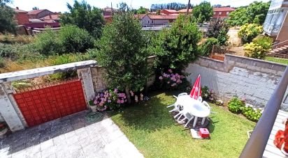 Cottage 5 bedrooms of 270 m² in Campo y Santibañez (24610)