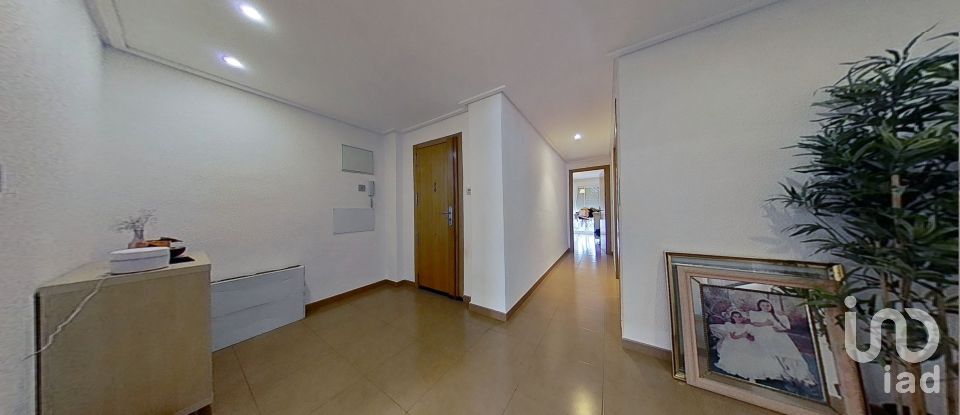 Pis 2 habitacions de 100 m² a Elx/Elche (03206)