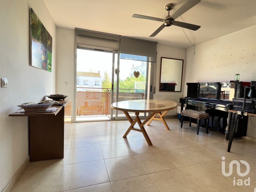Appartement 4 chambres de 122 m² à Torrelavit (08775)