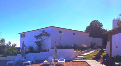 Bâtiment de 780 m² à Las Cuevas Romo (29195)