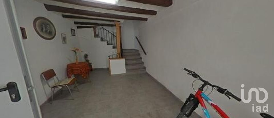 Casa adossada 9 habitacions de 300 m² a Castelló de Farfanya (25136)