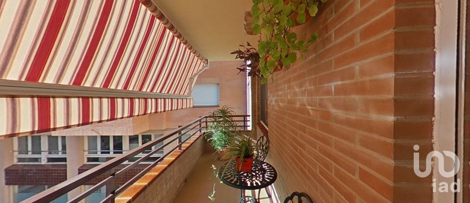 Appartement 4 chambres de 120 m² à Balaguer (25600)