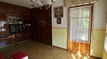Surface diverse 3 chambres de 74 m² à Carrizo de La Ribera (24270)