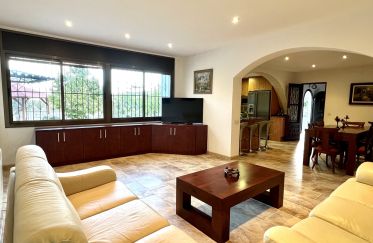 Casa 3 habitacions de 370 m² a Vallromanes (08188)