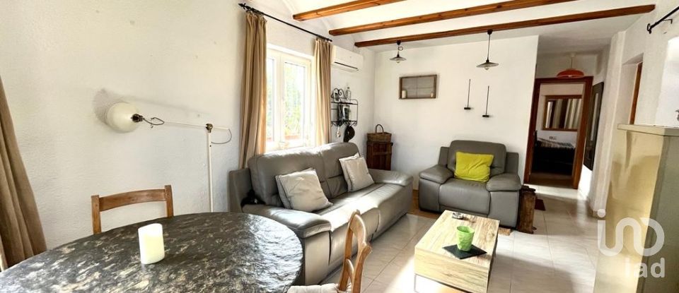 Casa 3 habitacions de 193 m² a Pedreguer (03750)