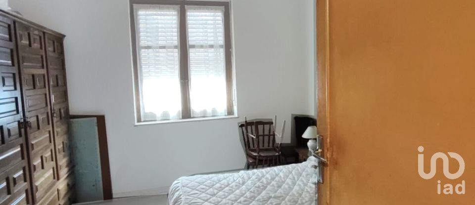 House 5 bedrooms of 499 m² in Seison de La Vega (24359)
