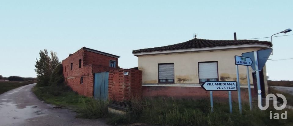 Casa 5 habitaciones de 499 m² en Seison de La Vega (24359)