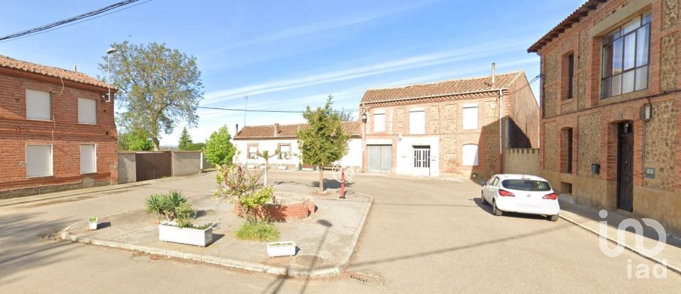 Casa 5 habitacions de 499 m² a Seison de La Vega (24359)