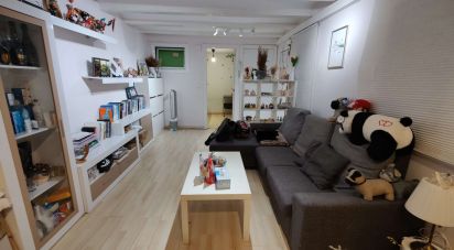 Pis 2 habitacions de 67 m² a Barcelona (08015)