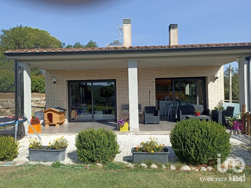 Country house 3 bedrooms of 232 m² in Bescanó (17162)