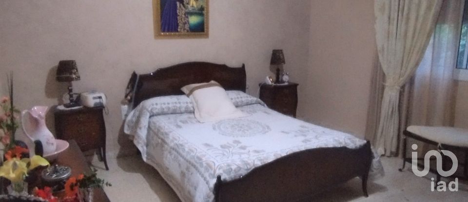 Lodge 3 bedrooms of 500 m² in Coria del Río (41100)
